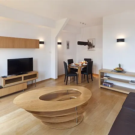 Apartment Luxoise *